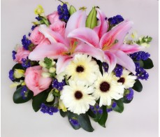 T5 TIGER LILIES WITH WHITE GERBERA TABLE FLOWER